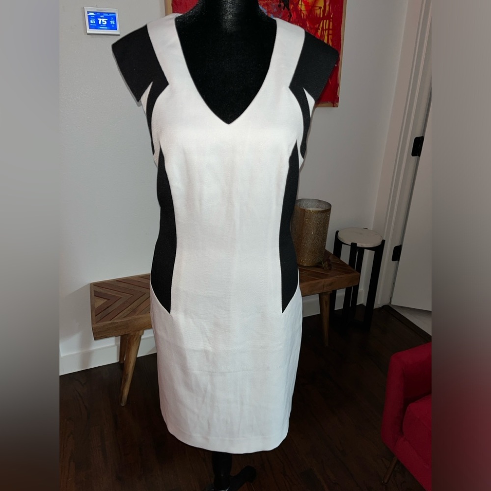 Great summer style color block black and white upper dress.